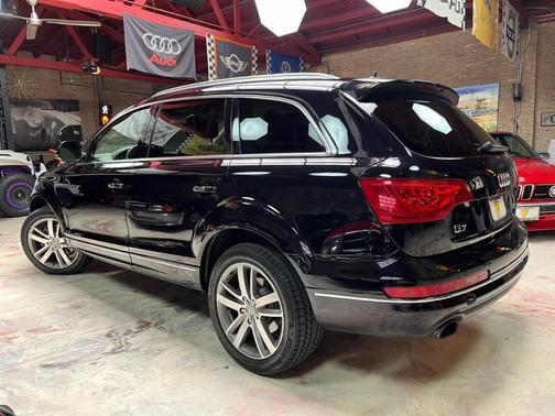 Black 2014 Audi Q7 3.0T Premium Plus