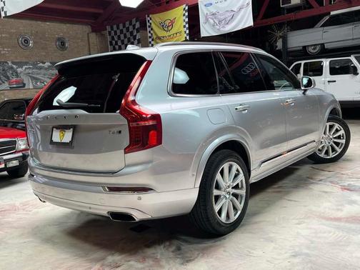 Bright Silver Metallic 2018 Volvo XC90 T6 Inscription
