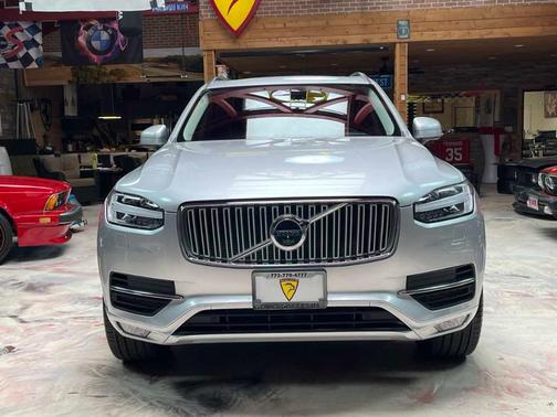 Bright Silver Metallic 2018 Volvo XC90 T6 Inscription