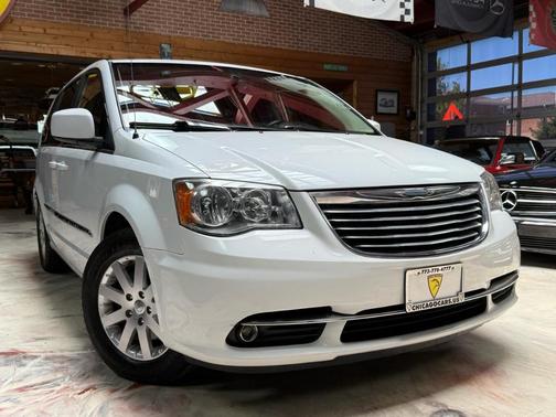 White 2014 Chrysler Town & Country Touring
