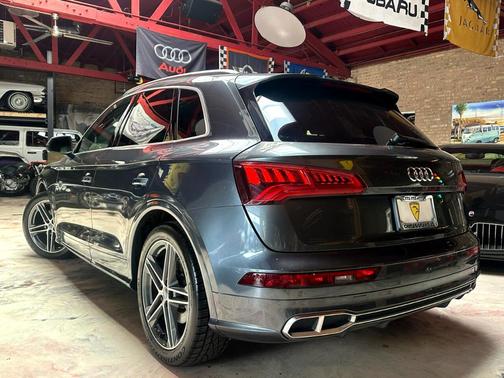 2018 Audi SQ5 3.0T Premium Plus