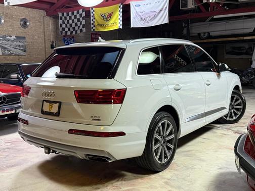 2017 Audi Q7 3.0T Premium Plus