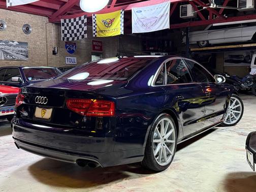 Night Blue Pearl 2013 Audi S8 4.0T quattro
