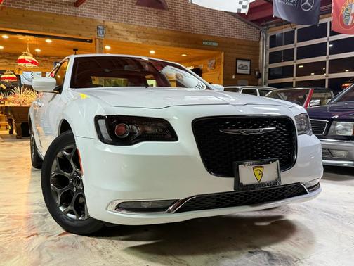 2017 Chrysler 300 S