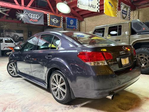 2013 Subaru Legacy 2.5i Sport