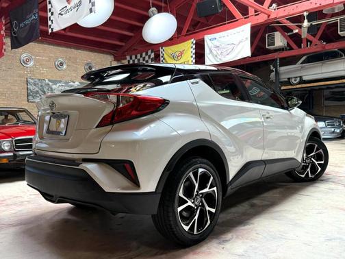 2019 Toyota C-HR XLE