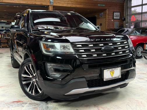 Black 2017 Ford Explorer XLT
