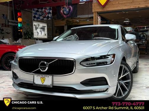 Bright Silver Metallic 2017 Volvo S90 T6 Momentum