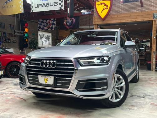 Silver 2017 Audi Q7 3.0T Premium Plus