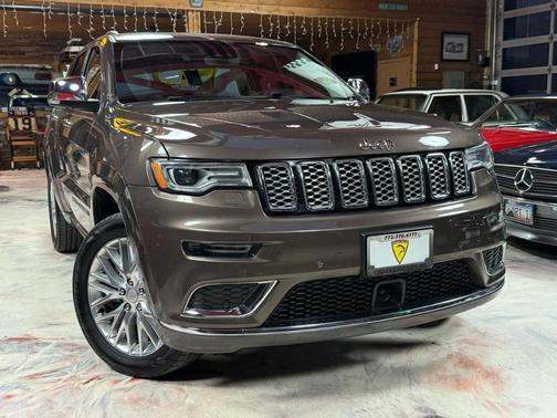 2018 Jeep Grand Cherokee Summit