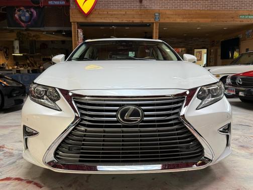2016 Lexus ES 350 Base