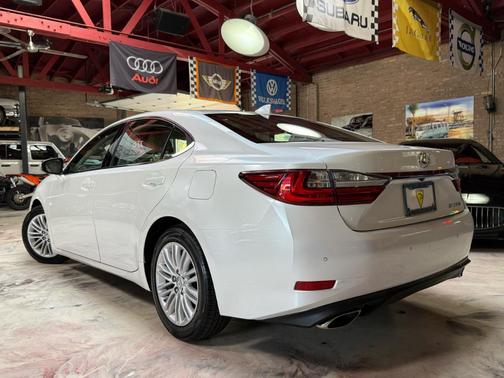 2016 Lexus ES 350 Base