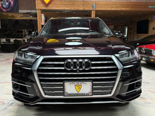 Orca Black Metallic 2017 Audi Q7 3.0T Prestige