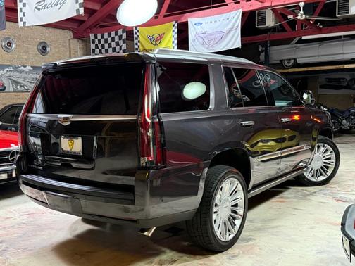 2017 Cadillac Escalade Platinum