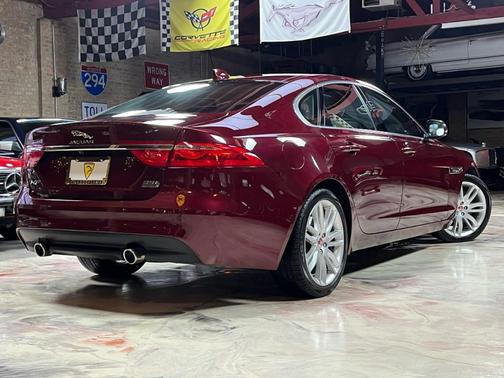 2017 Jaguar XF 35t Prestige