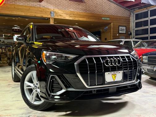 2020 Audi Q3 45 S line Premium
