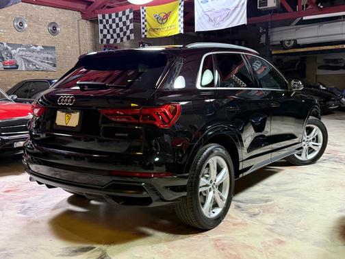 2020 Audi Q3 45 S line Premium