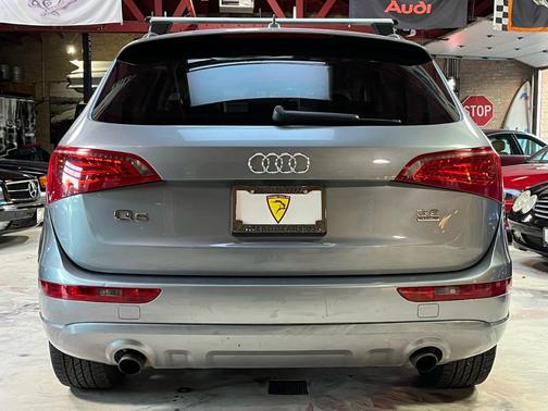 2010 Audi Q5 3.2 Premium Plus quattro