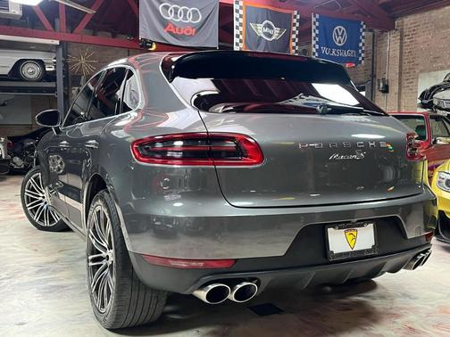 Gray 2016 Porsche Macan S