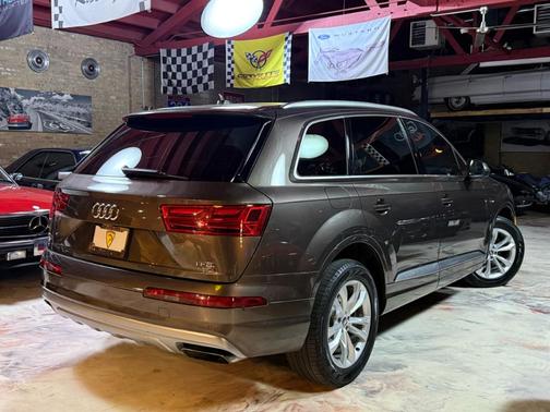 2017 Audi Q7 3.0T Premium Plus