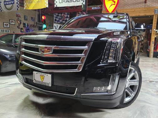 2016 Cadillac Escalade Luxury