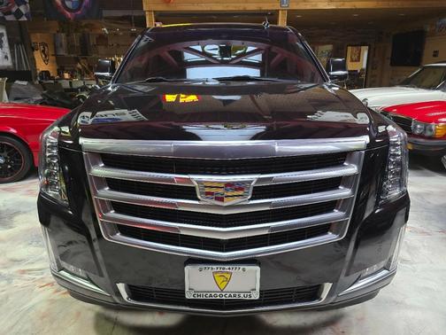 2016 Cadillac Escalade Luxury