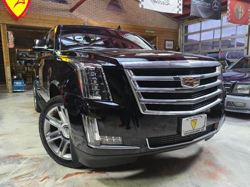 2016 Cadillac Escalade Luxury