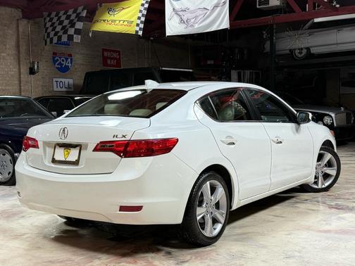 2013 Acura ILX 2.0L Technology
