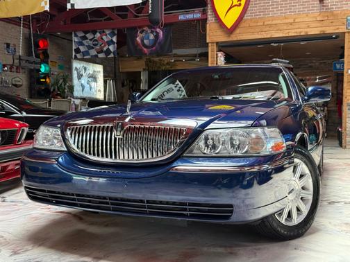2007 Lincoln Town Car Signature Limited