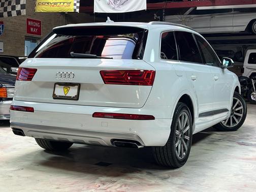 2017 Audi Q7 3.0T Premium Plus