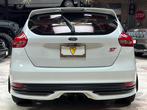 2017 Ford Focus ST Base