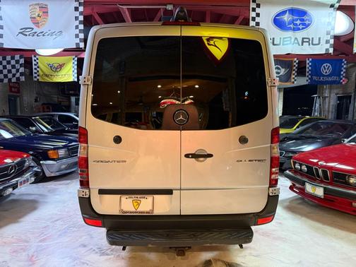 2014 Mercedes-Benz Sprinter 144-IN. WB