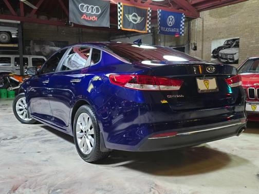 2018 Kia Optima LX