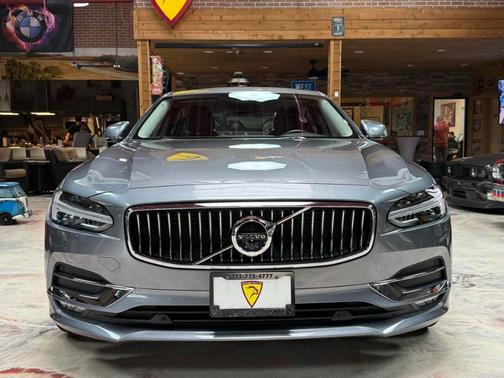 Gray Metallic 2017 Volvo S90 T6 Inscription