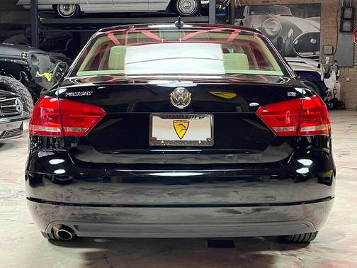 2012 Volkswagen Passat 2.5 SE