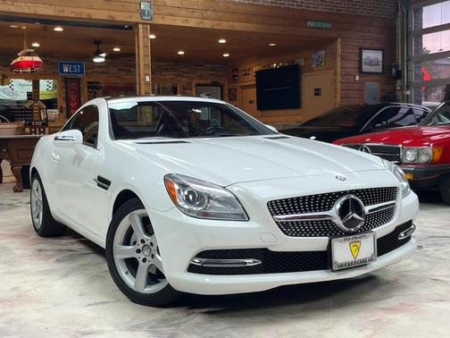 White 2015 Mercedes-Benz SLK-Class SLK 250