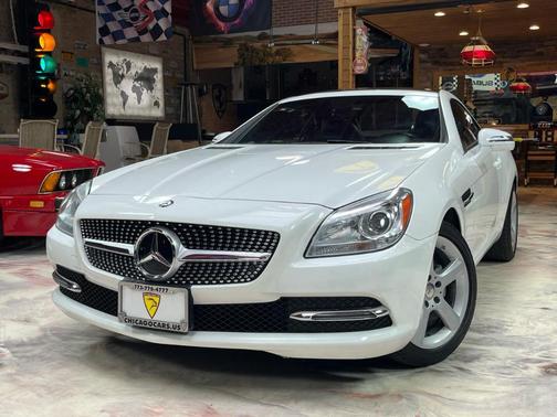 White 2015 Mercedes-Benz SLK-Class SLK 250