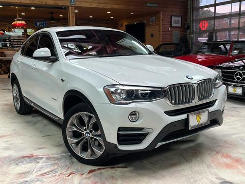 White 2016 BMW X4 xDrive28i