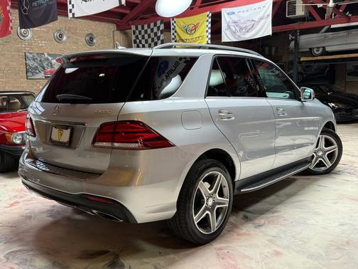 Silver 2016 Mercedes-Benz GLE-Class GLE 400 4MATIC