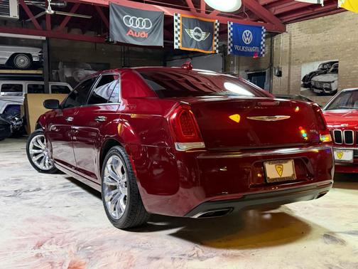 2017 Chrysler 300C Base