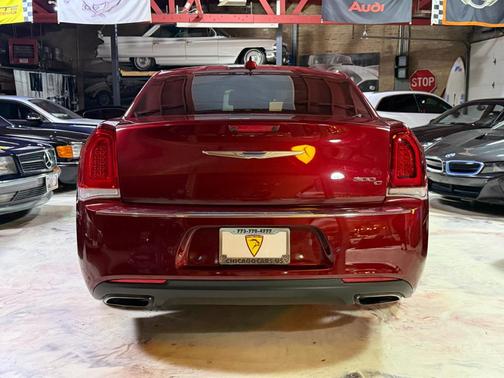 2017 Chrysler 300C Base