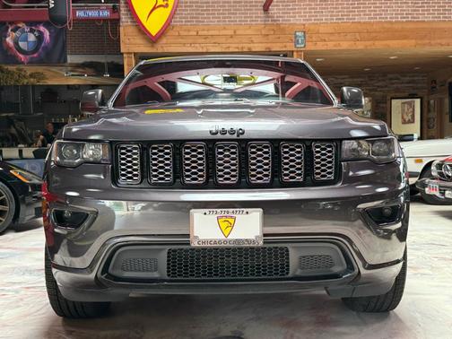 2017 Jeep Grand Cherokee Laredo
