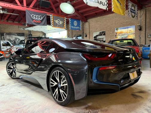 2016 BMW i8 Base