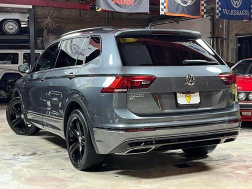 2019 Volkswagen Tiguan 2.0T SEL R-Line Black