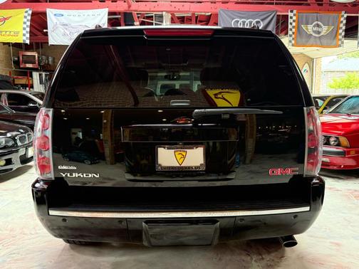 2012 GMC Yukon Denali