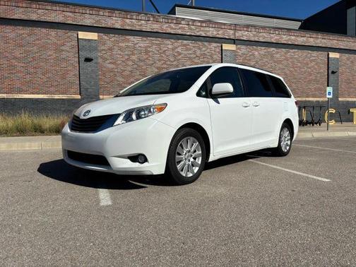 2011 Toyota Sienna XLE