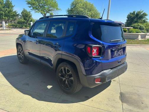 Blue 2018 Jeep Renegade Altitude