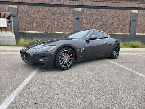 2009 Maserati GranTurismo Base