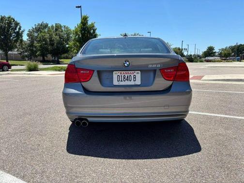 2011 BMW 328 i