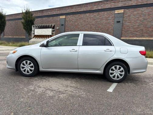 2010 Toyota Corolla LE